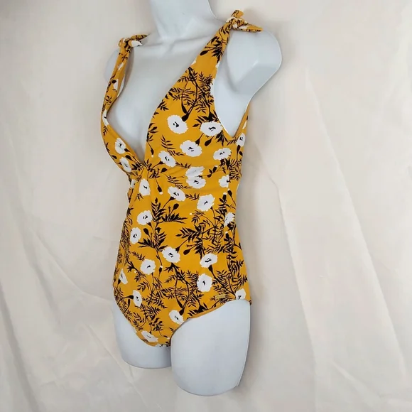 *Roxy Junior Wavy Soul Fashion One Piece Swimsuit